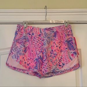 NWT Lilly Pulitzer Luxletic shorts, size Small.